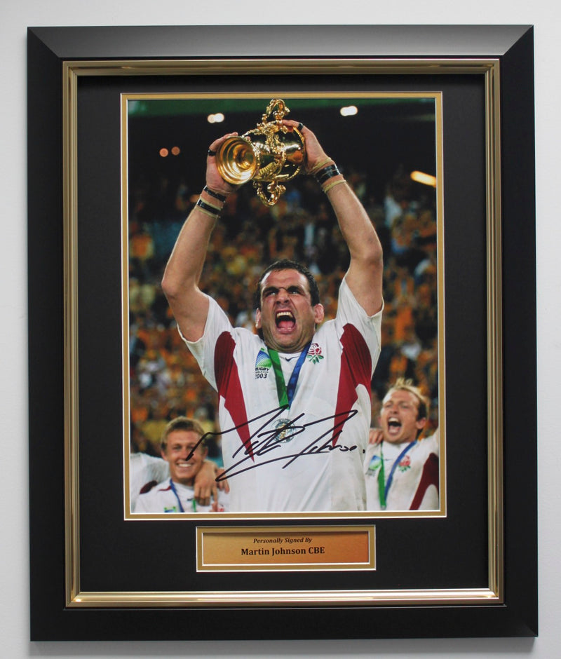 MARTIN JOHNSON - 2003 RWC HOLDING TROPHY - DELUXE FRAME