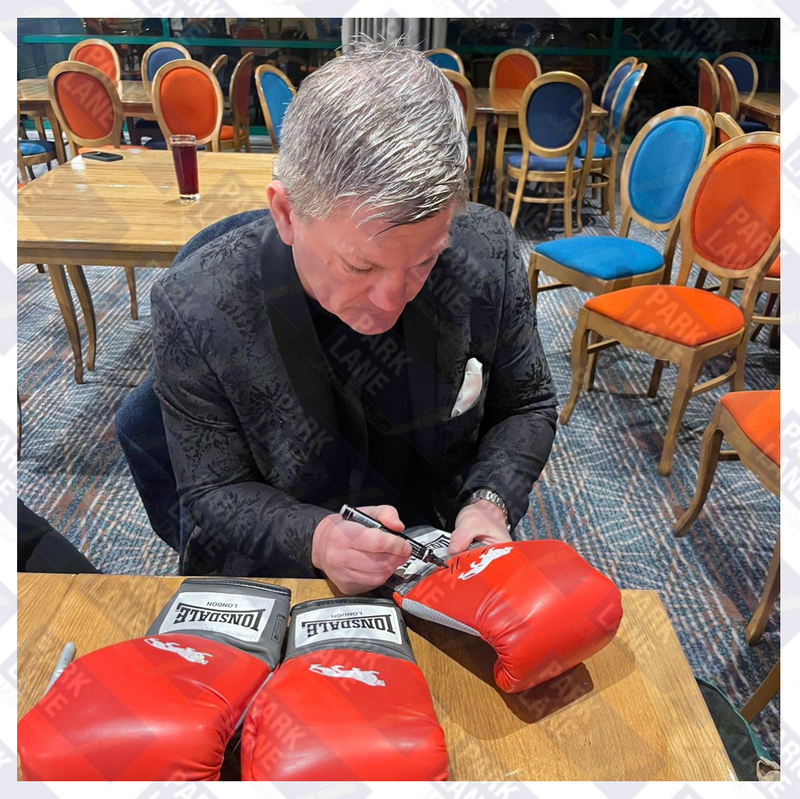 RICKY HATTON SIGNED RED RIGHT HANDED BOXING GLOVE - PORTRAIT SIGNATURE