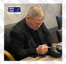 RICKY HATTON SIGNED BLACK BOXING GLOVE LEFT HAND WITH LOGO- PORTRAIT SIGNATURE PLM833