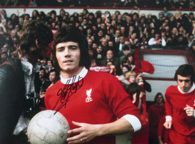 KEVIN KEEGAN PERSONALLY SIGNED PHOTO - ANFIELD DEBUT