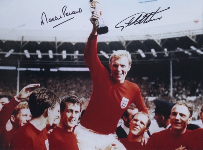 GEOFF HURST & MARTIN PETERS - WC 1966 - DUAL SIGNED - PHOTO